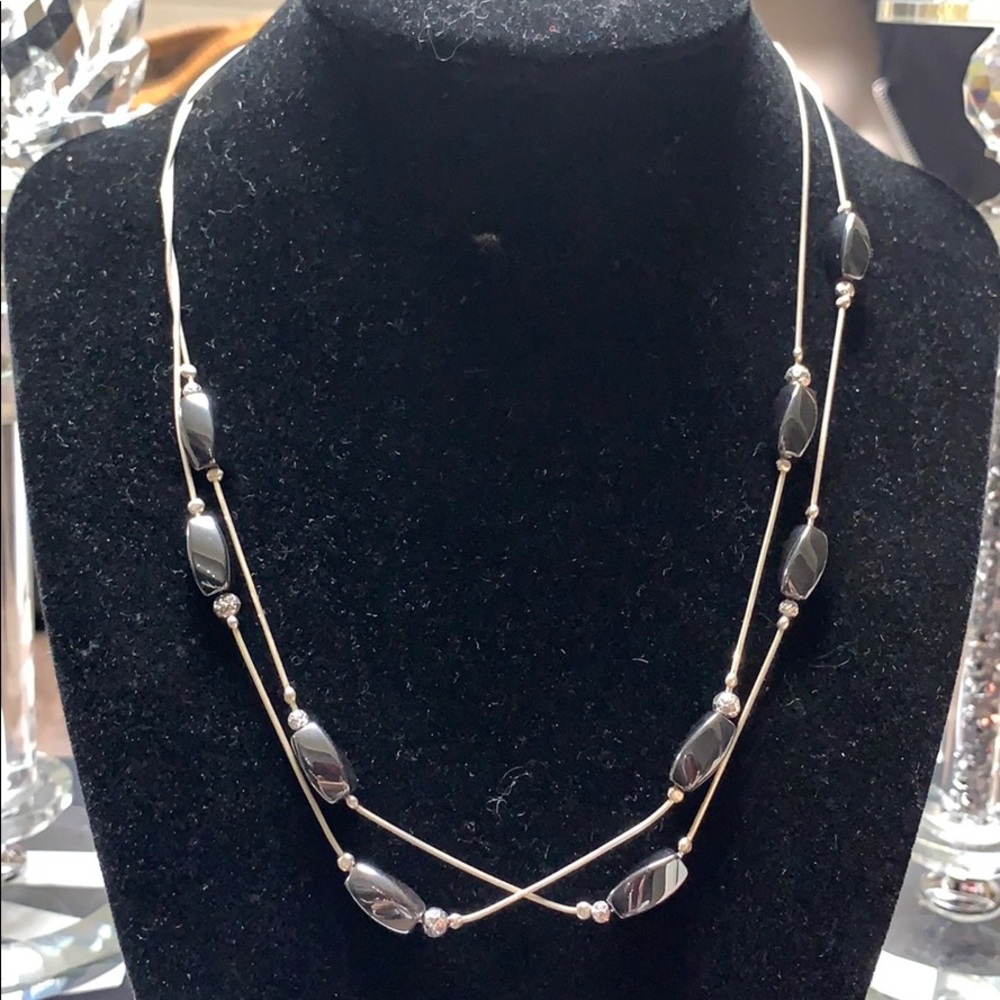 Magnolia silver 925 necklace set with Hematite